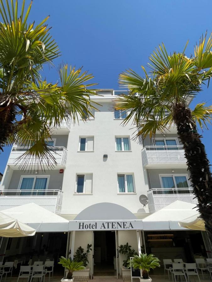 Hotel Atenea Golden Star Caorle Dış mekan fotoğraf