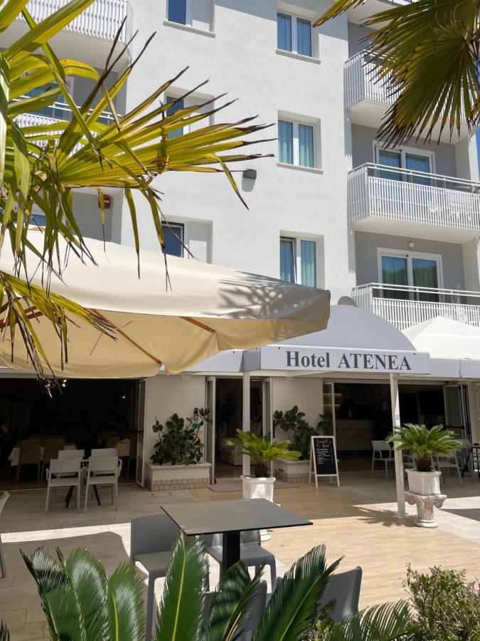 Hotel Atenea Golden Star Caorle Dış mekan fotoğraf