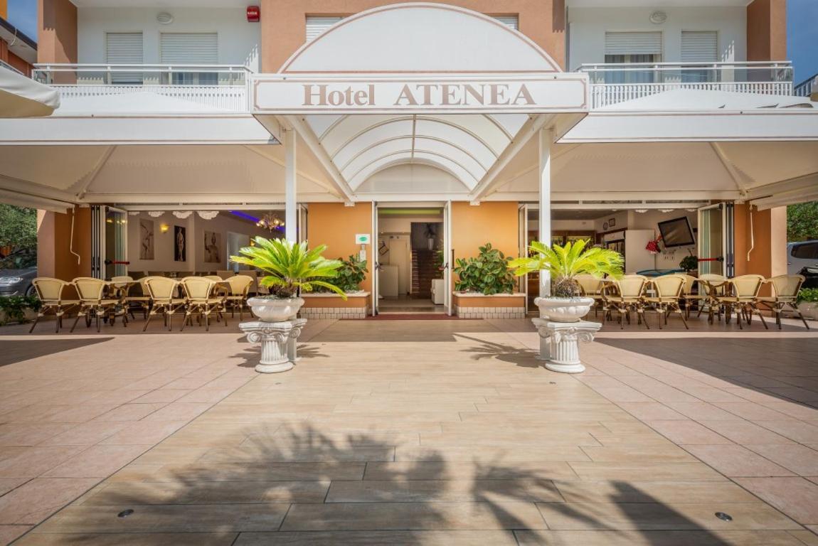 Hotel Atenea Golden Star Caorle Dış mekan fotoğraf