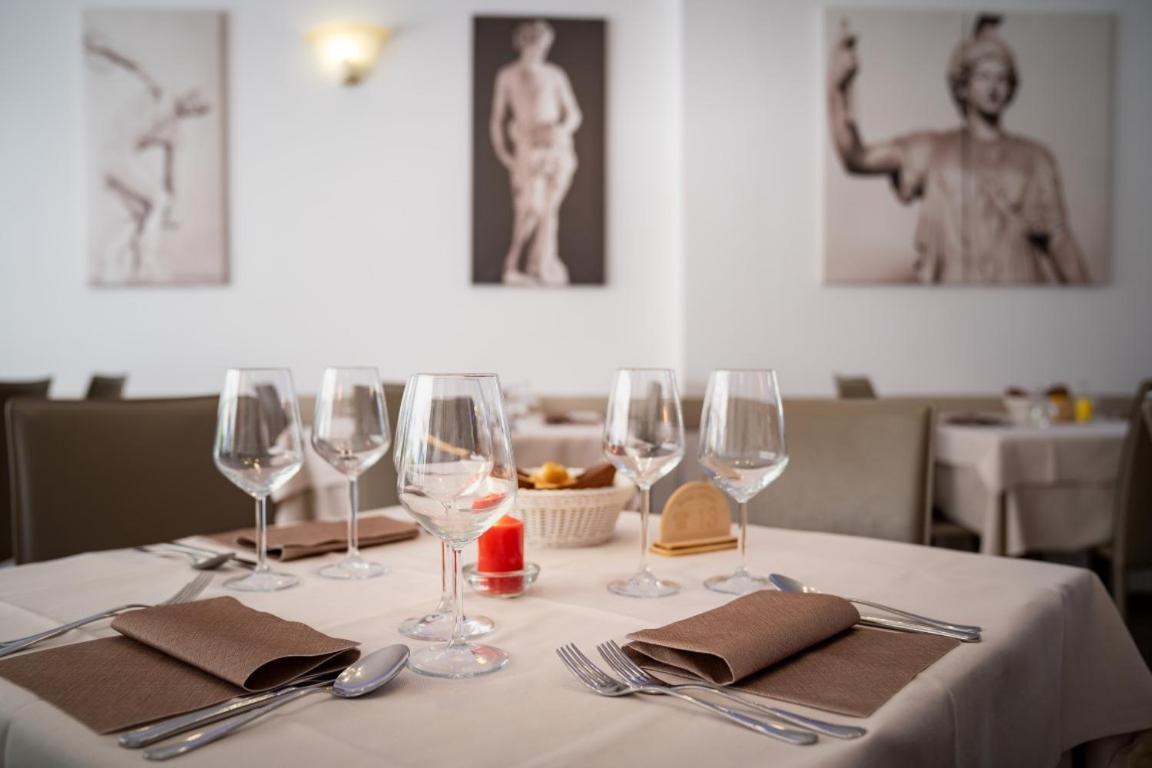 Hotel Atenea Golden Star Caorle Dış mekan fotoğraf