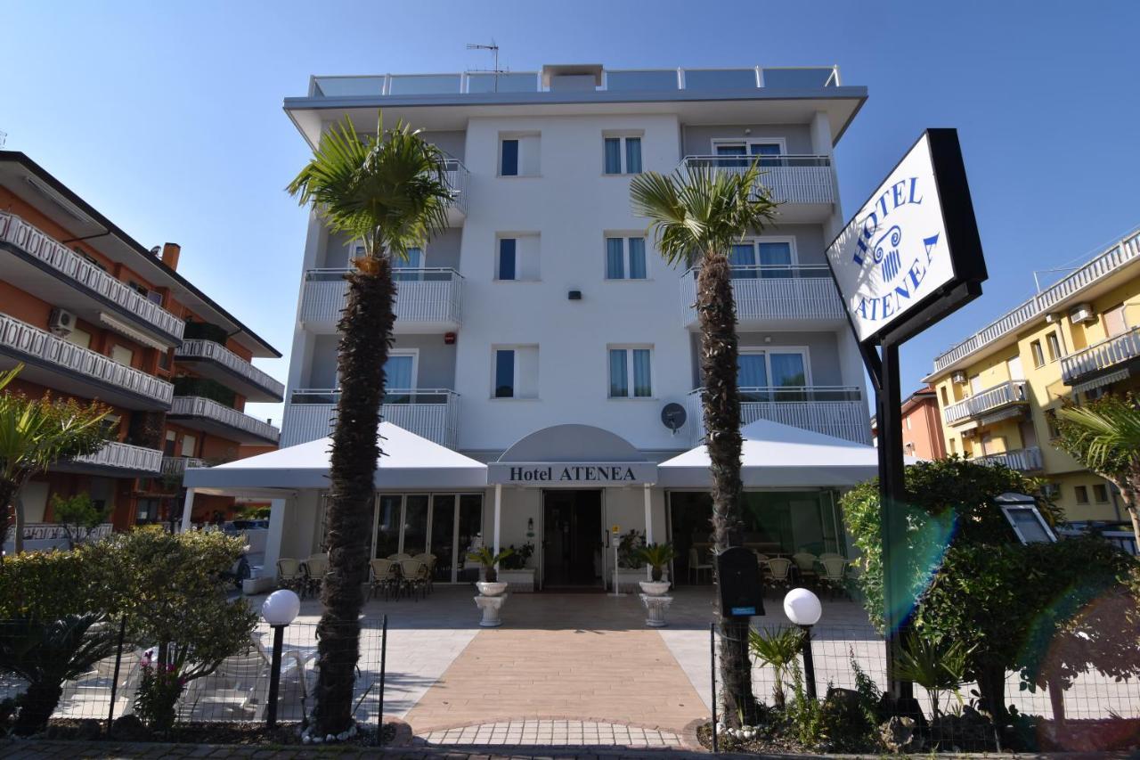 Hotel Atenea Golden Star Caorle Dış mekan fotoğraf